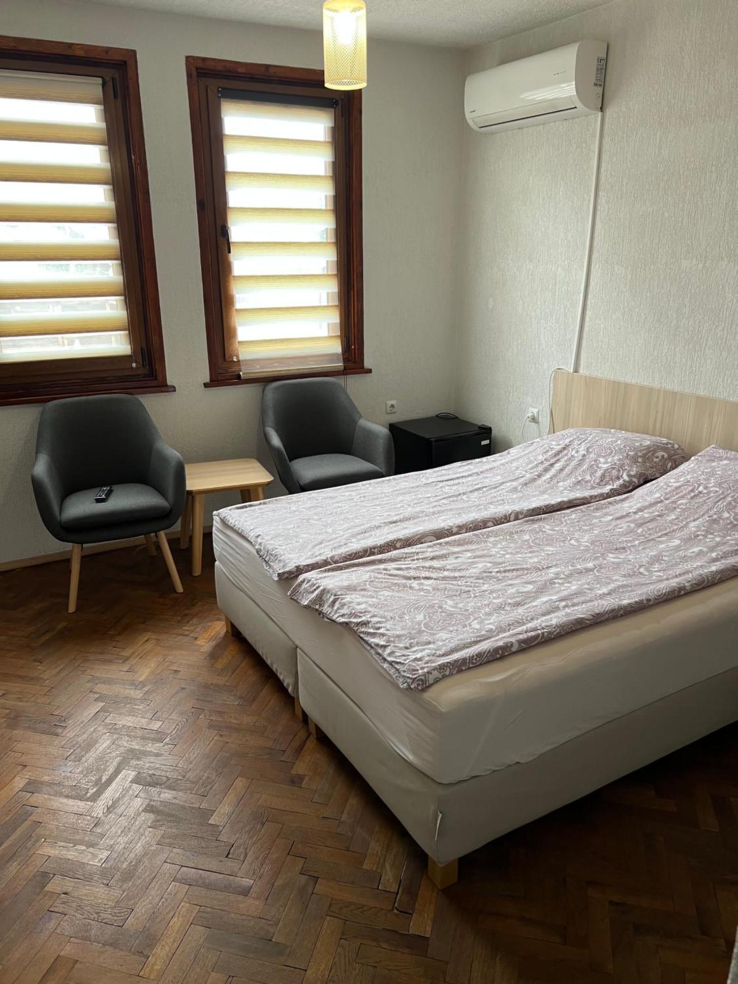 White Guest House 2 Karlovo Ngoại thất bức ảnh